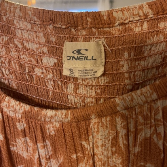 NWOT O’NEILL Floral Cold Shoulder Dress - Picture 3 of 3